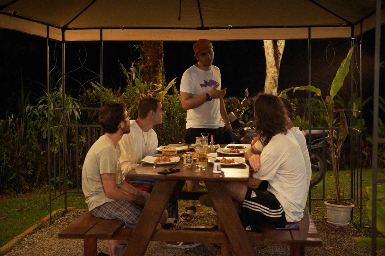 Sukia Hostel Drakes Bay Kültér fotó